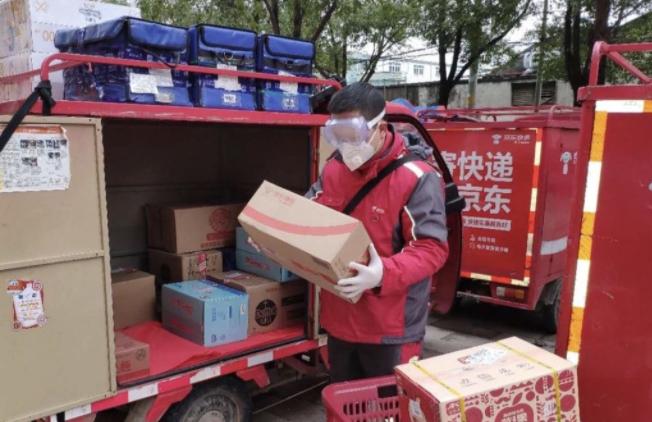 实体店老板讲出实情，网上买手机和线下买手机，差别还不小