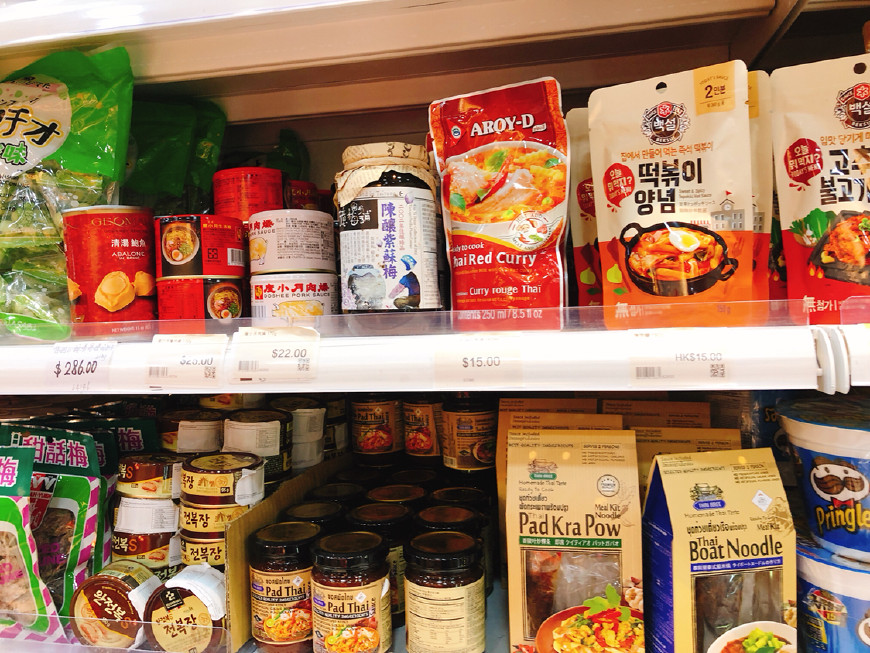 实拍香港便利店物价，一个饮料翻倍卖，旅友说，自带保温瓶实在