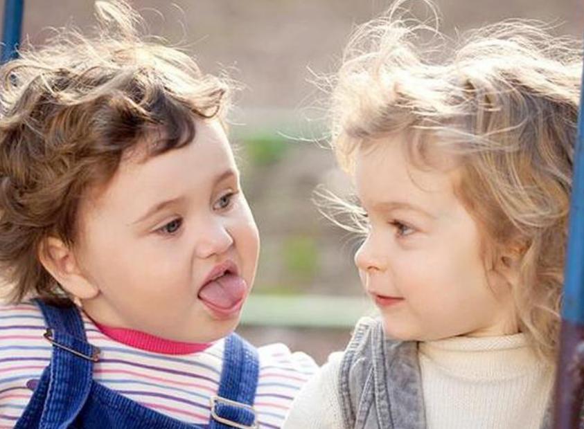 孩子叛逆淘气恶作剧怎么办,孩子恶作剧时应该怎么沟通