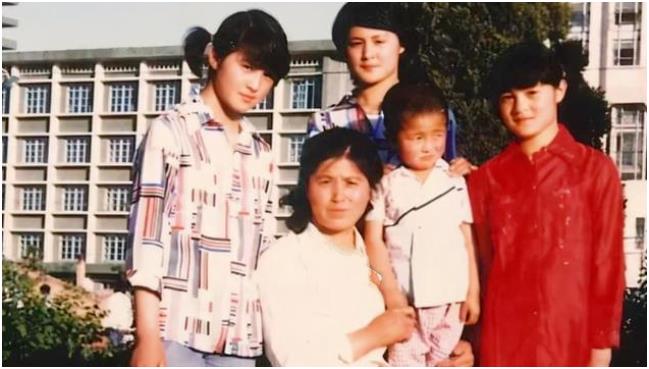 谢大脚车祸去世现场,谢大脚车祸去世她有孩子吗