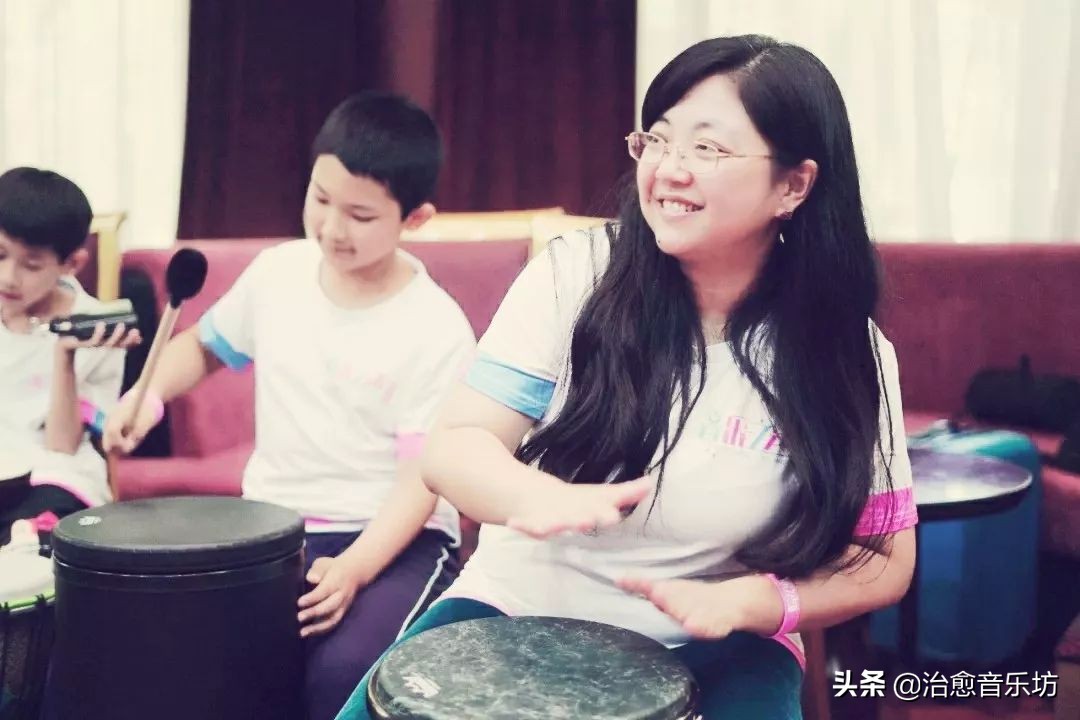 多学多做，让实践帮助自己成为一名合格的音乐治疗师|鲁娜专访