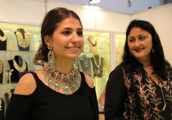 科威特人慷慨大方,首富财产更惊人,Gucci也来这里开高级珠宝店