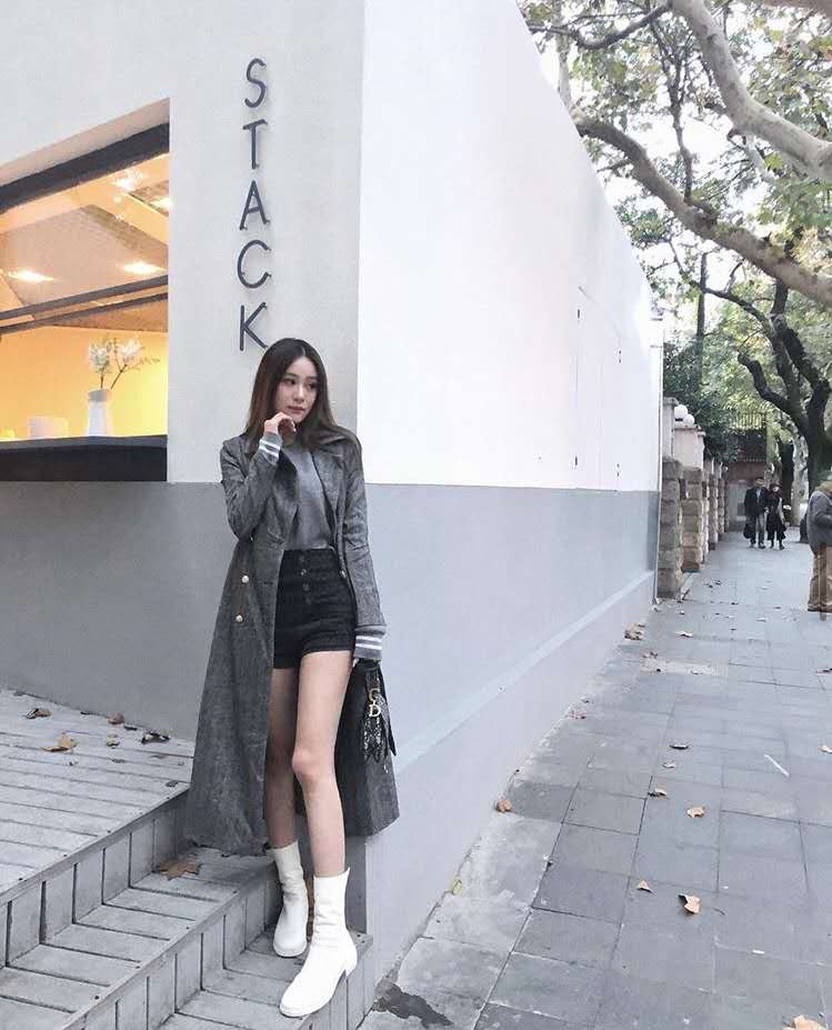 范志毅女儿武磊,范志毅和女儿露脐装