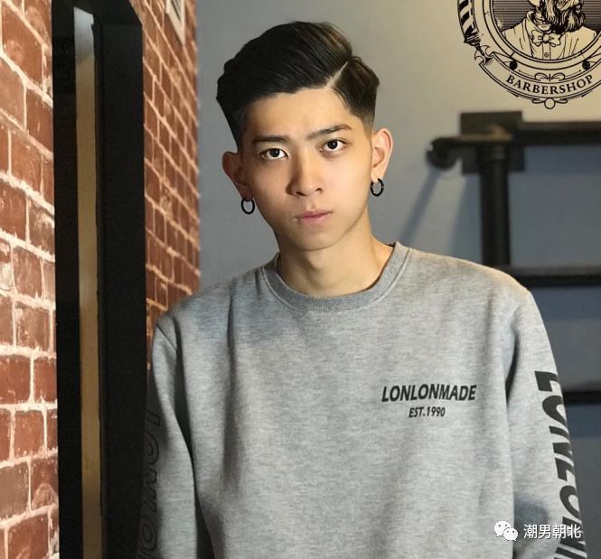 圆脸圆头脖子短适合什么发型男生,圆脸男生发型怎么剪才好看