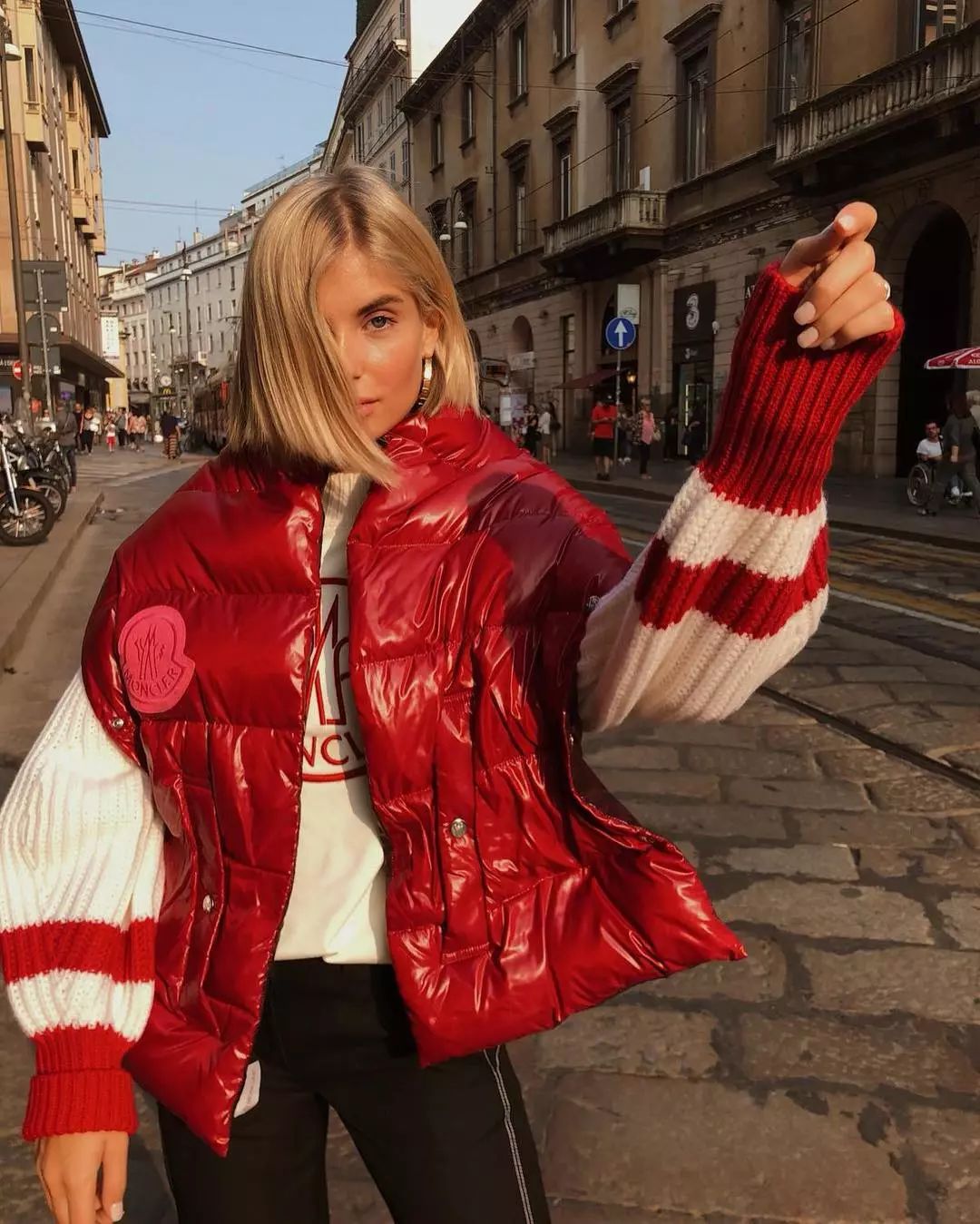 双十一大牌羽绒服打折,双十一购物狂欢节冲锋衣冬