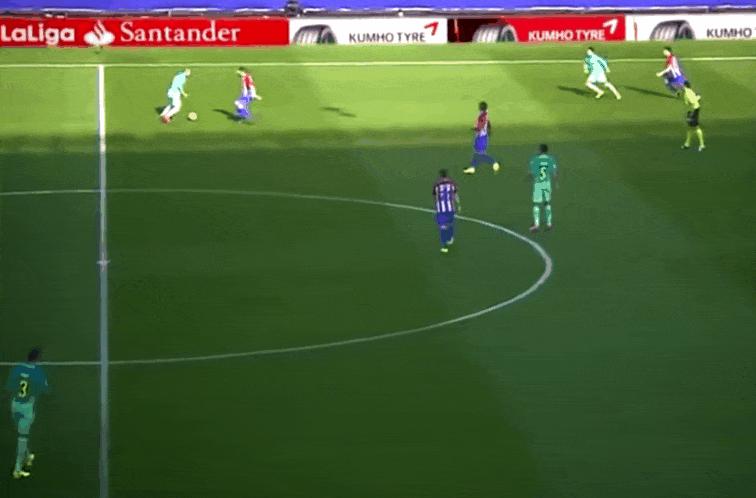 踢好足球秘诀,中场怎么踢才能踢好