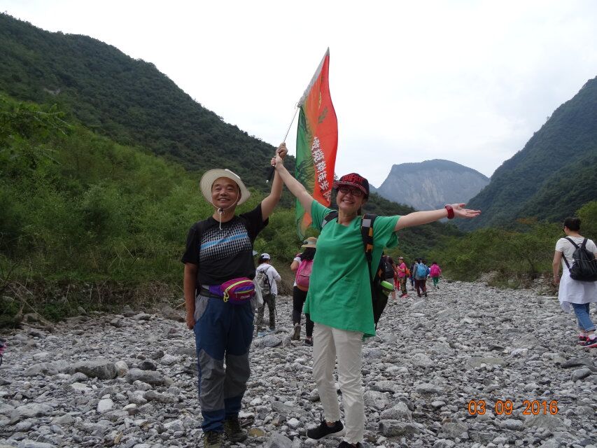 西漂湾瀑布群,建始西漂湾瀑布群