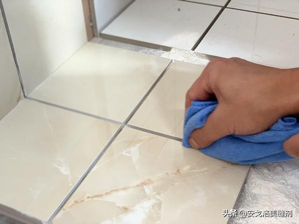 美缝前需要的清缝全过程,美缝怎么清缝最好
