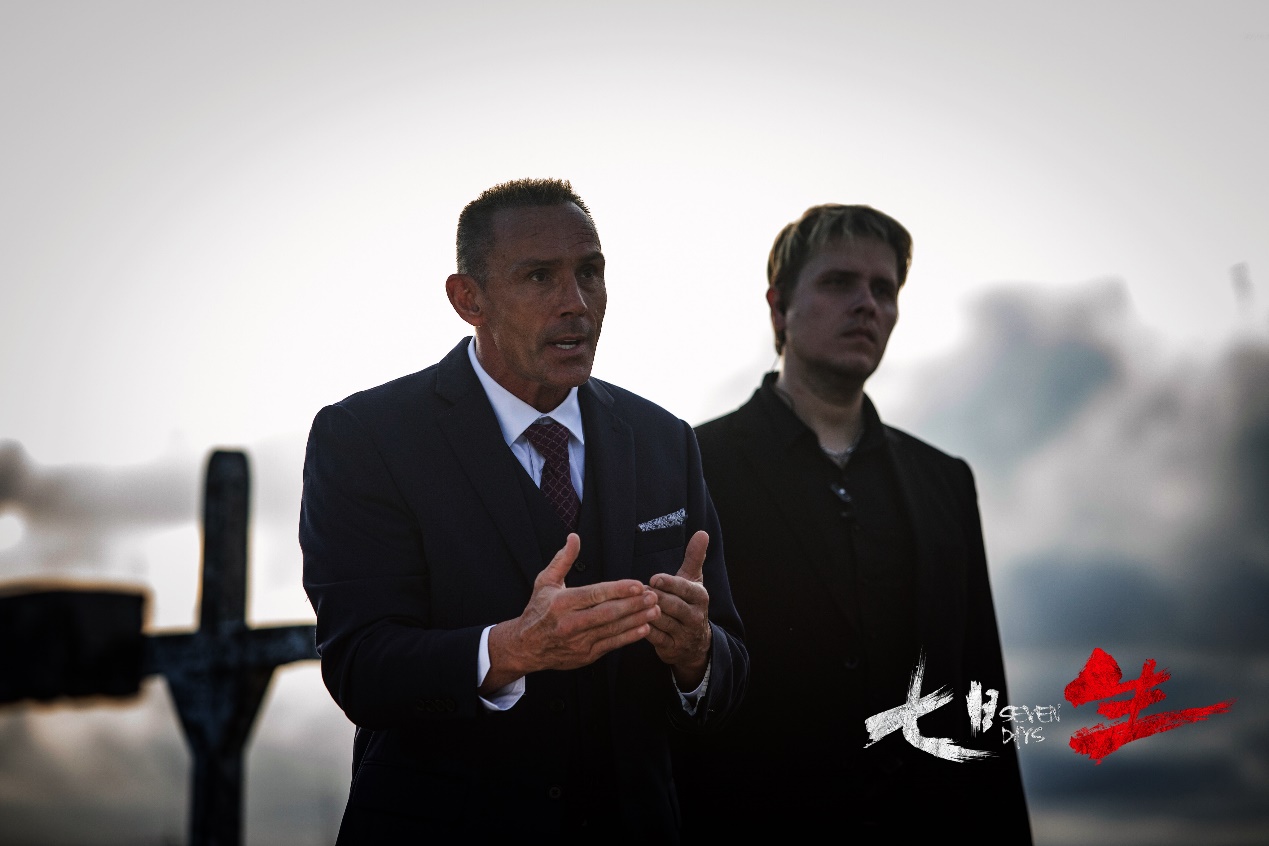 看似人物关系繁乱的《七日生》，其实布了一个缜密大局