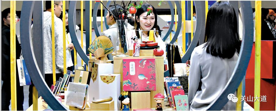 一只鸭子店,一只鸭卤味店武汉