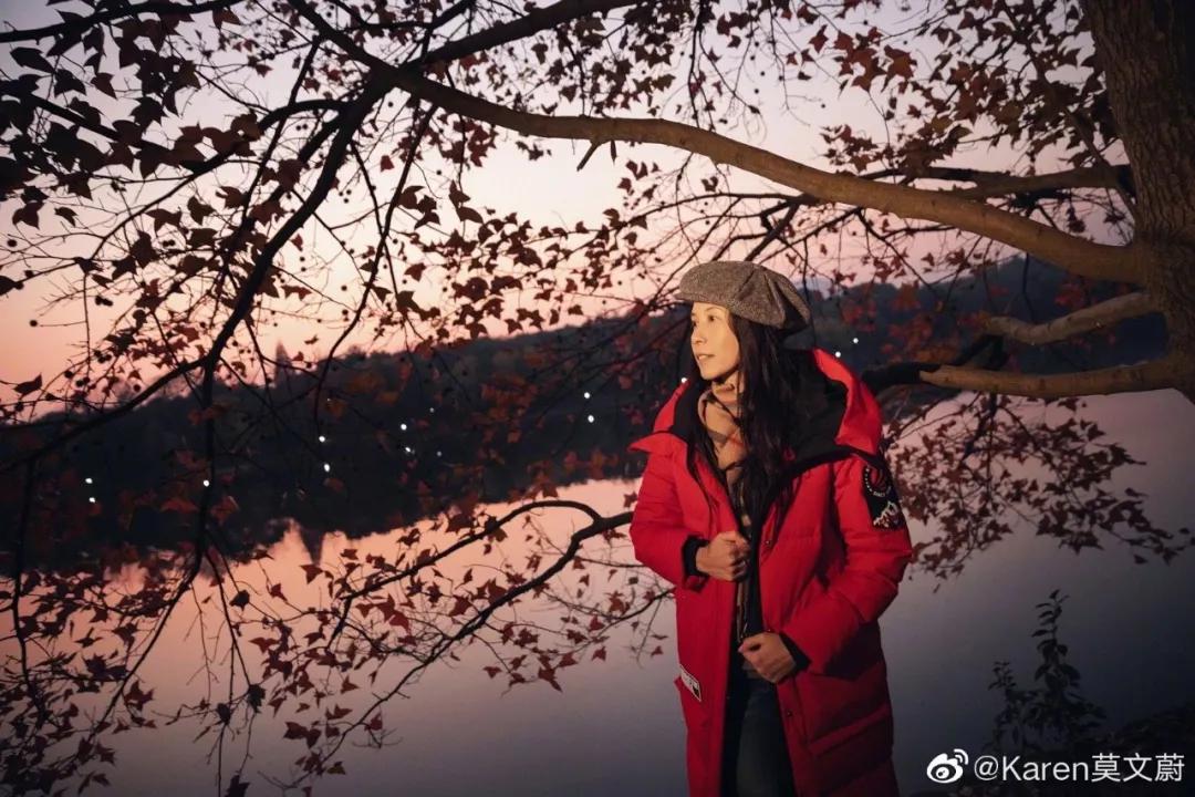 陈慧琳冻到表情失控,陈慧琳参加了什么晚会穿羽绒服