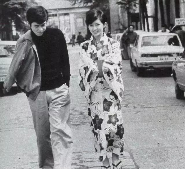 山口百惠和她的两个儿子,山口百惠21岁1980年隐退纪录