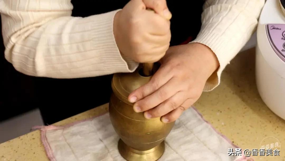 怎样煲猪肚鸡汤好吃,对自己好一点吃一点营养品