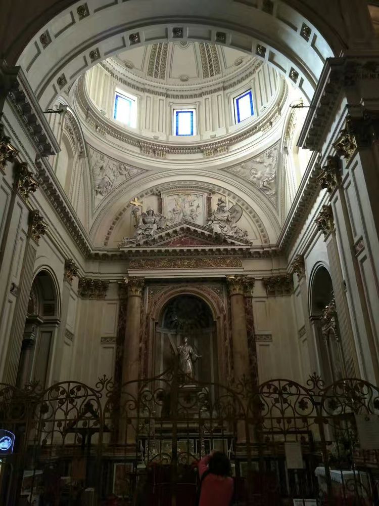 葡萄牙和西班牙哪个值得旅游,西班牙和葡萄牙旅游区别