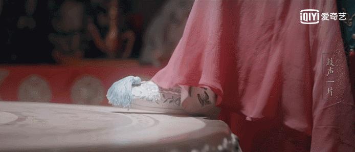 鬓边不是海棠红深层评论,网评鬓边不是海棠红