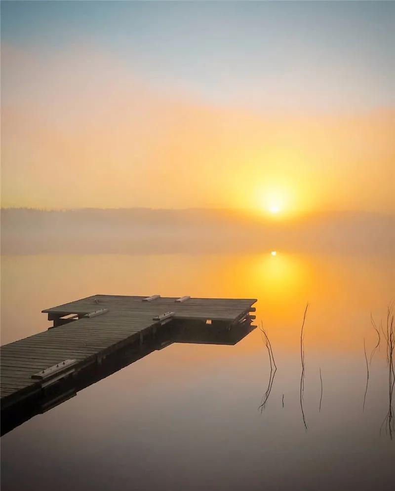 栈桥海边诗人,水边唯美的诗句