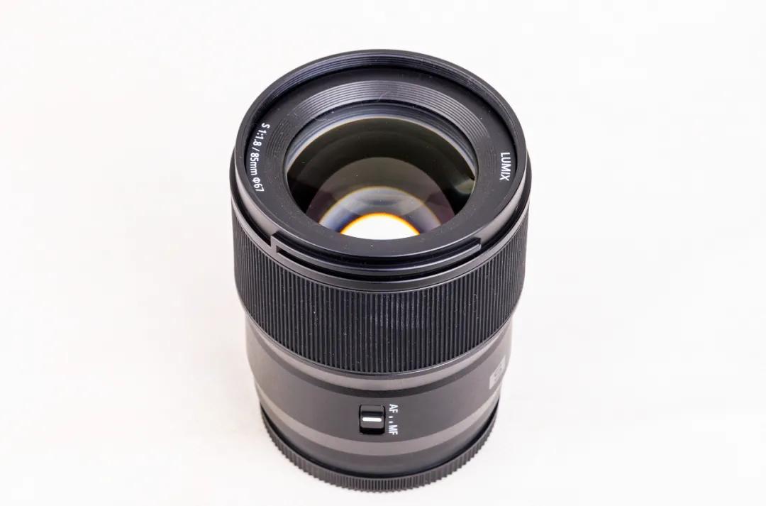 松下相机镜头45-150mm,松下85mm1.8镜头测评