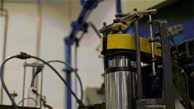 角磨机切割片烂了怎么取掉,角磨机切割片爆裂飞出