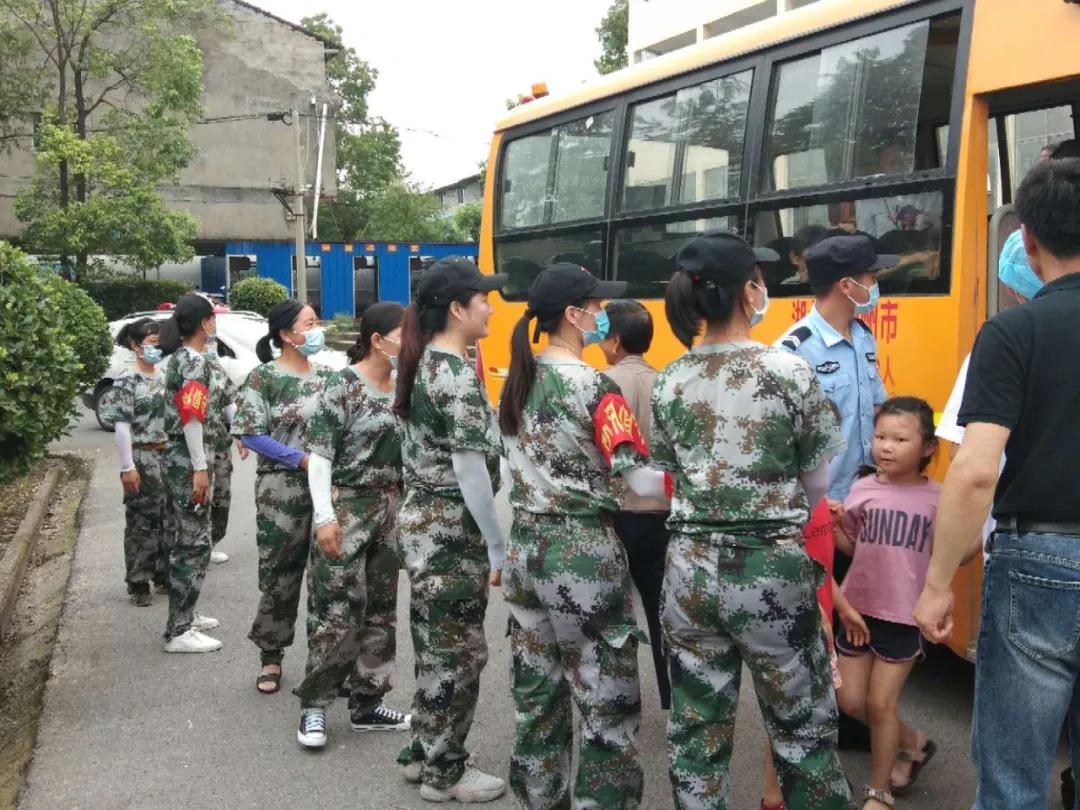 俯首甘为孺子牛——洪湖市民政局28名干部汛期抢险安置工作纪实