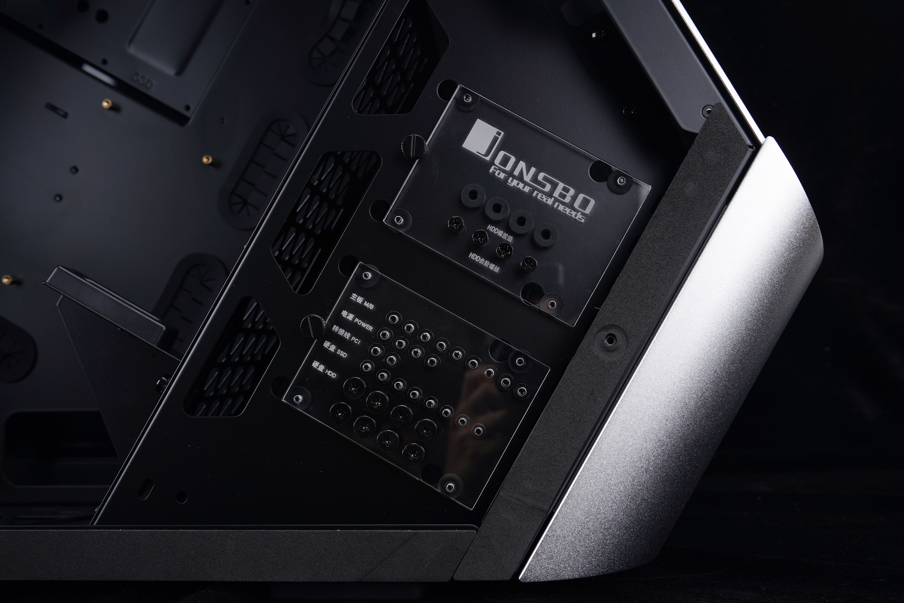 外星人游戏主机值得买吗 (有主机的外星人游戏本)