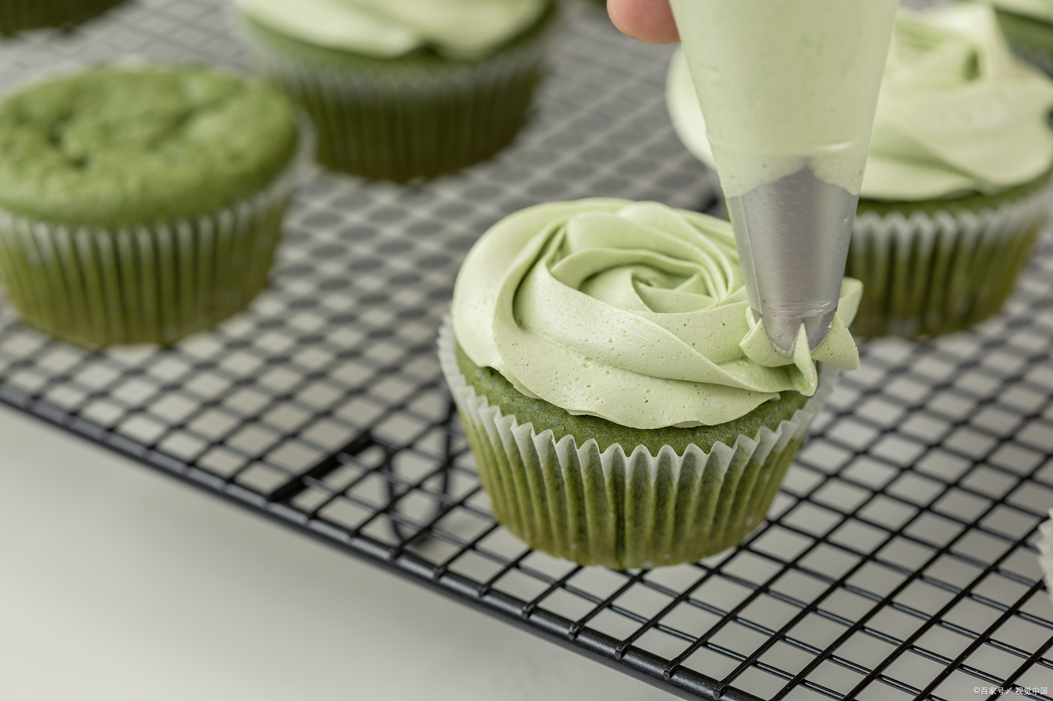 爱拉夫哟零食连锁高颜值进口零食测评