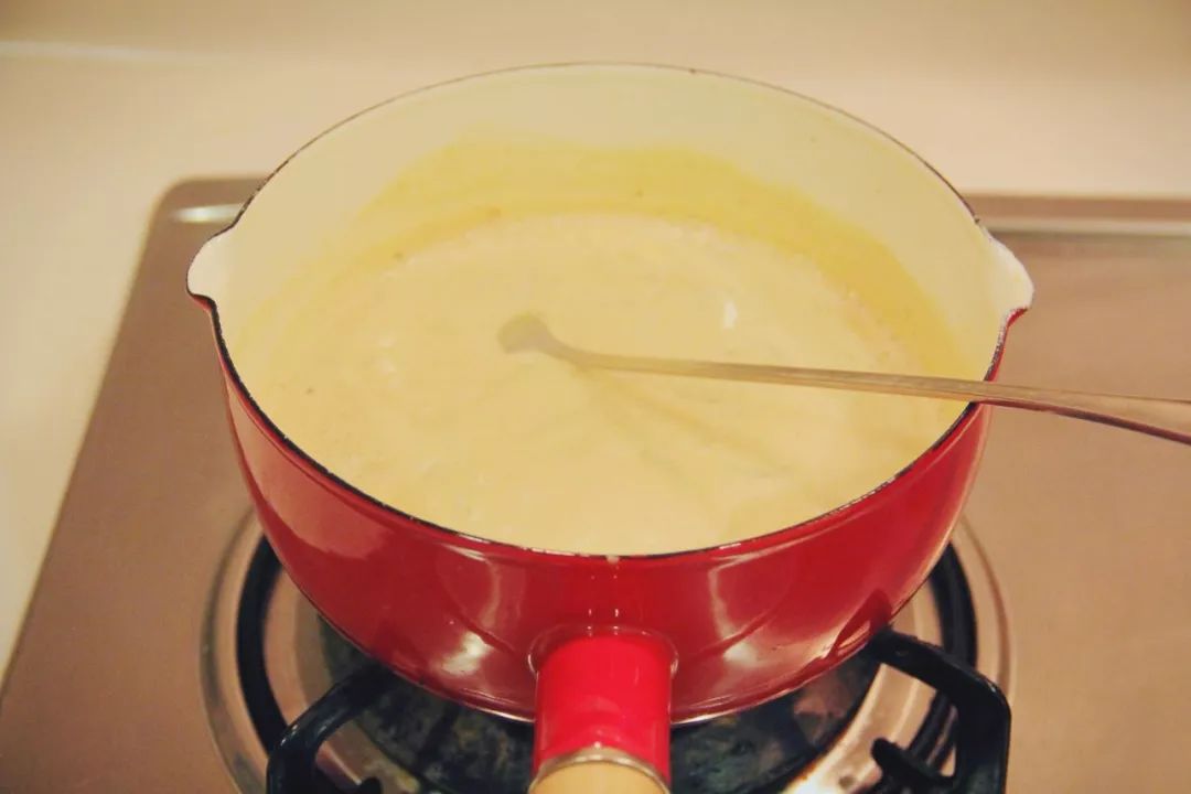 烧仙草焦糖奶茶做法,以前香飘飘焦糖烧仙草布丁奶茶