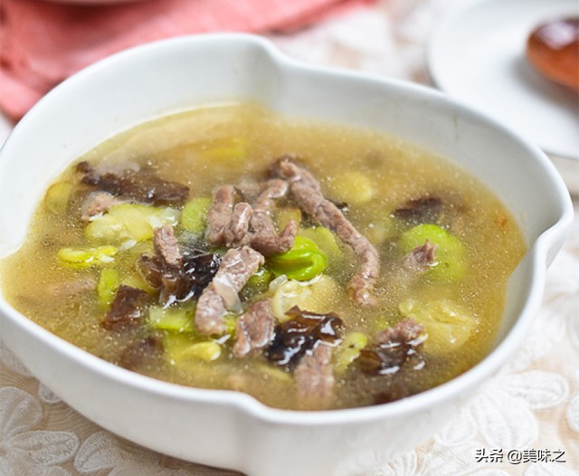 阜阳牛肉汤汤色清亮,牛肉汤最好吃的做法小视频