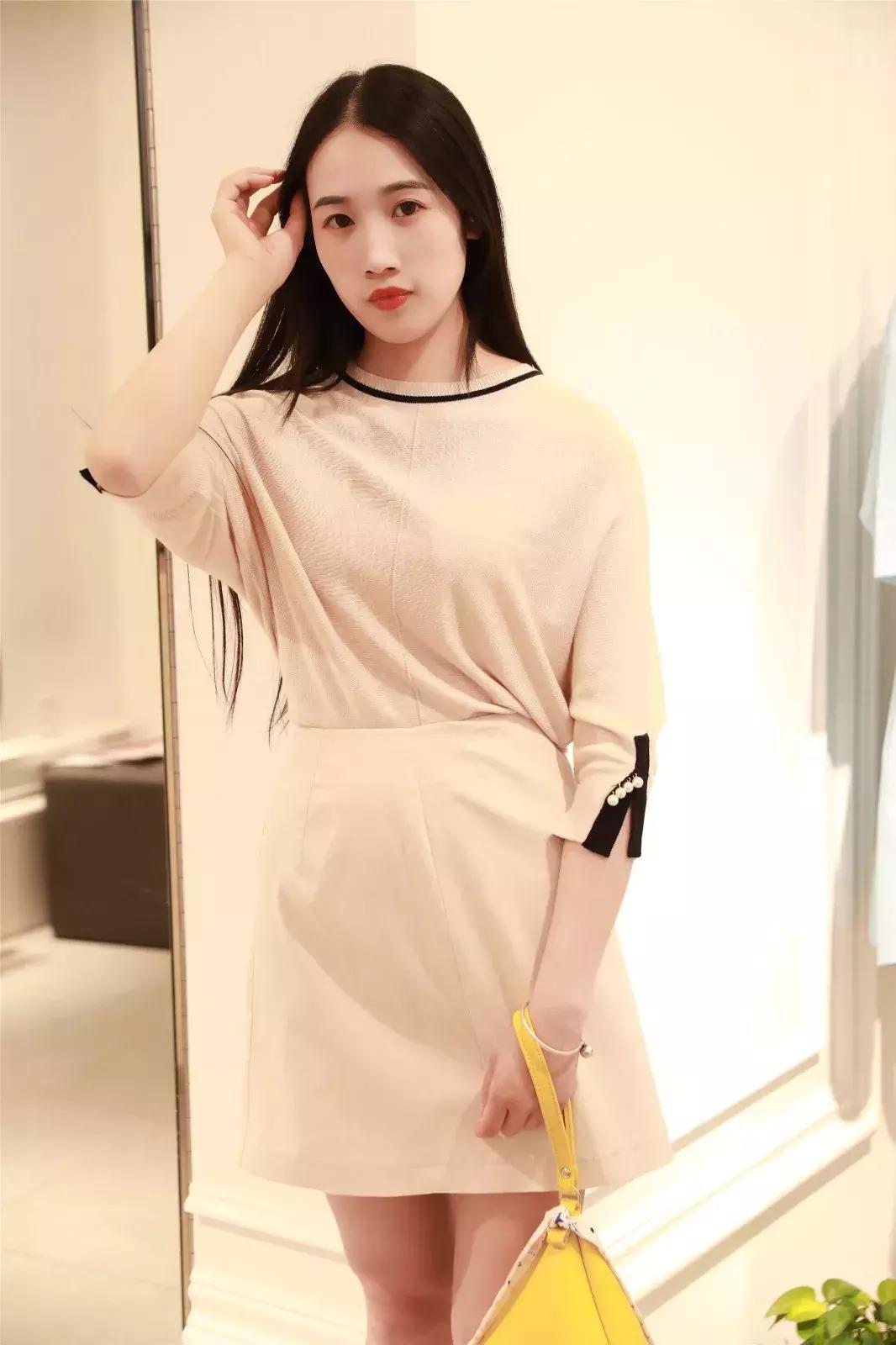 市中心这家高精尖卖场疯狂折扣!直降+团券,送的比买的多