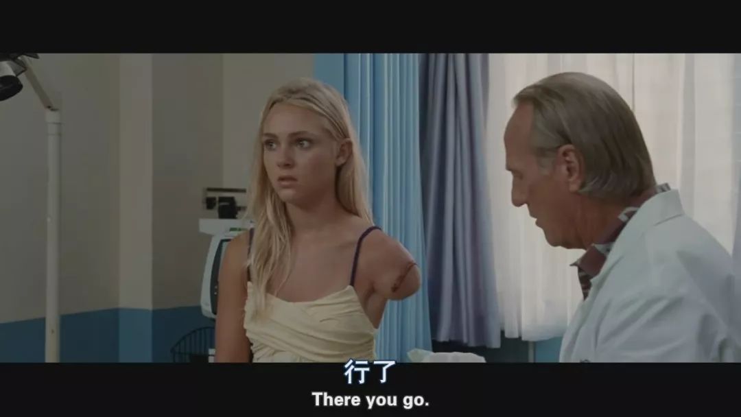 当遇见鲨鱼该怎么逃生,当在海里遇到鲨鱼怎么办