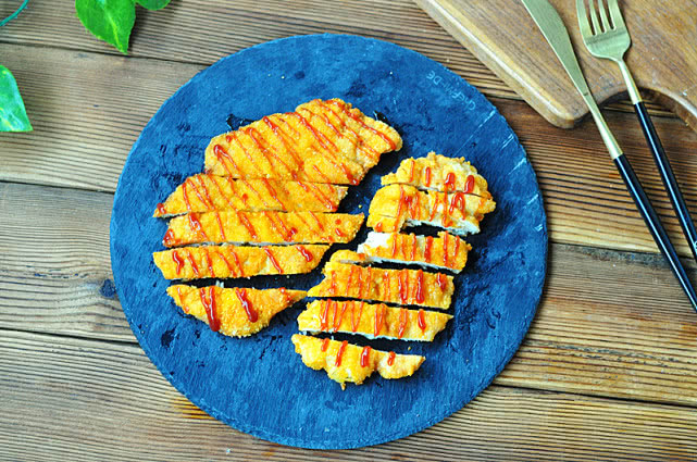 香酥炸鸡排酥脆又美味极为好吃,香酥炸鸡排的配方视频