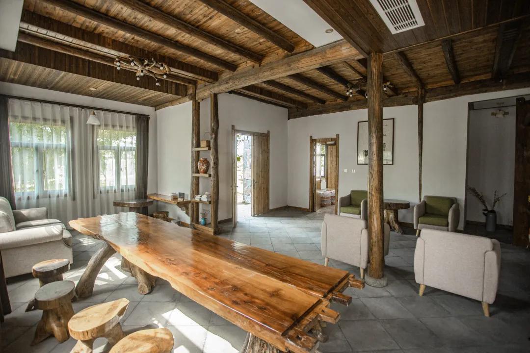 莫干山原木风绿野仙踪花园民宿,莫干山桃坡探险乐园绿野仙踪