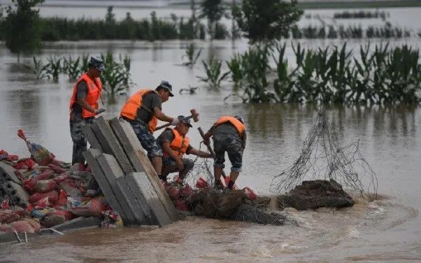 人工可以阻止大暴雨吗,暴雨天气可以人工干预吗