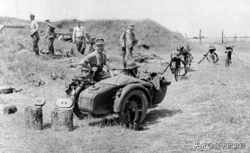 看看二战时德国的战地美团外卖，送餐员装备各型豪华摩托