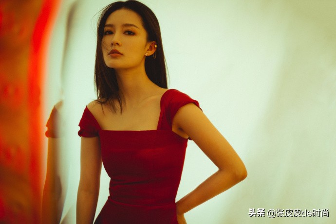 形容女孩子像花一样美,如何浪漫的形容一个女孩子