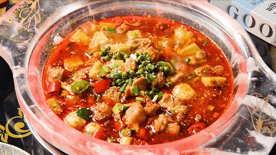 网红兔兔鲜锅来了，三天6.8折，锅子都是水晶的~~