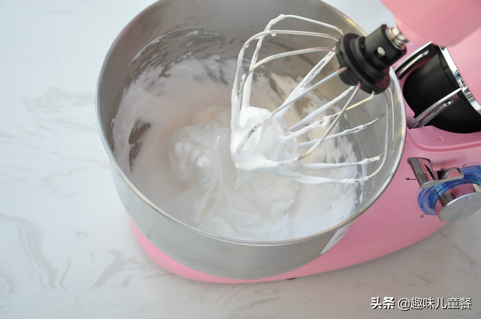 这种蔬菜代替翻糖和豆沙更健康，复活节咱们一起来做杯子蛋糕吧