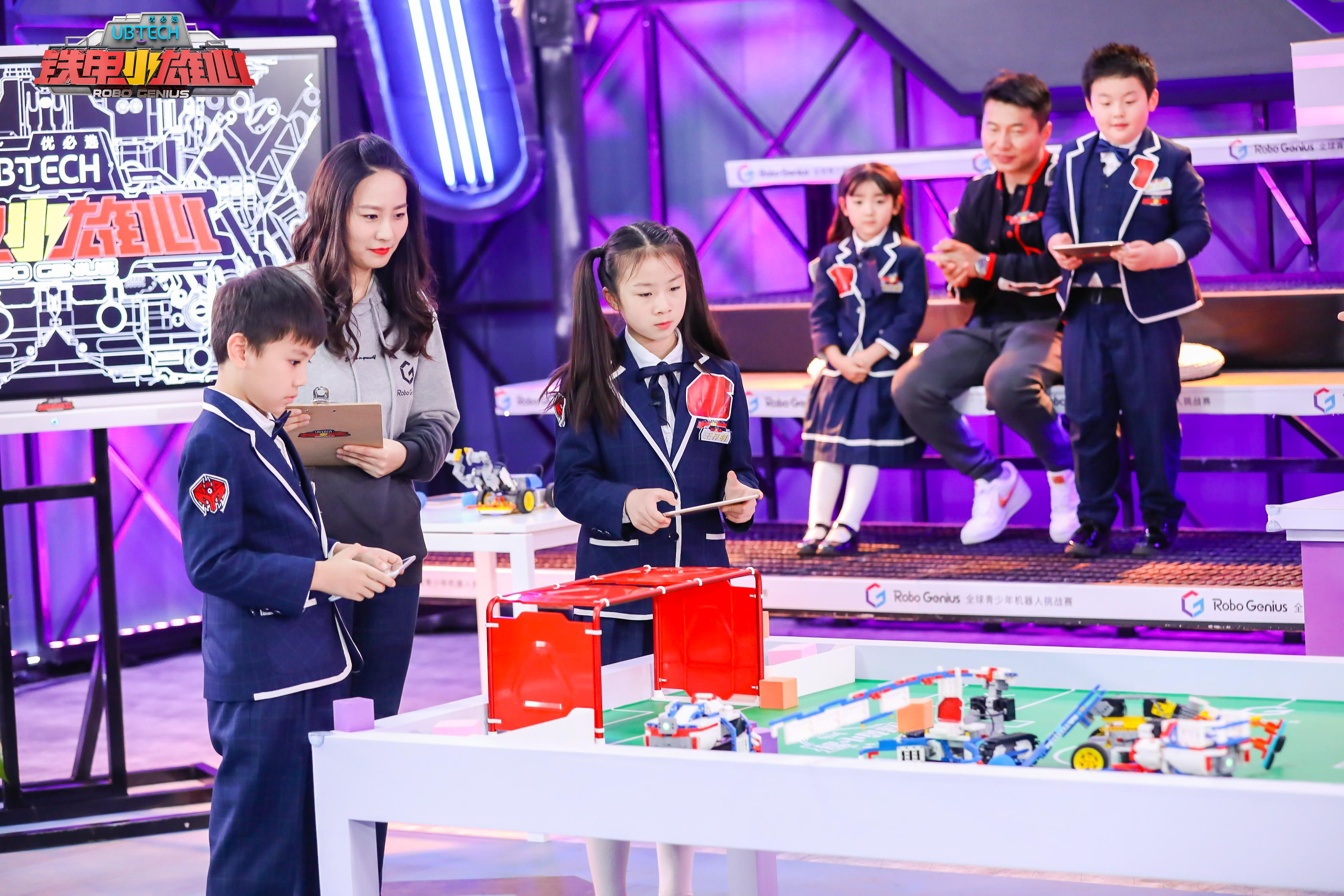 铁甲雄心小朋友,铁甲小雄心助力青少年ai教育