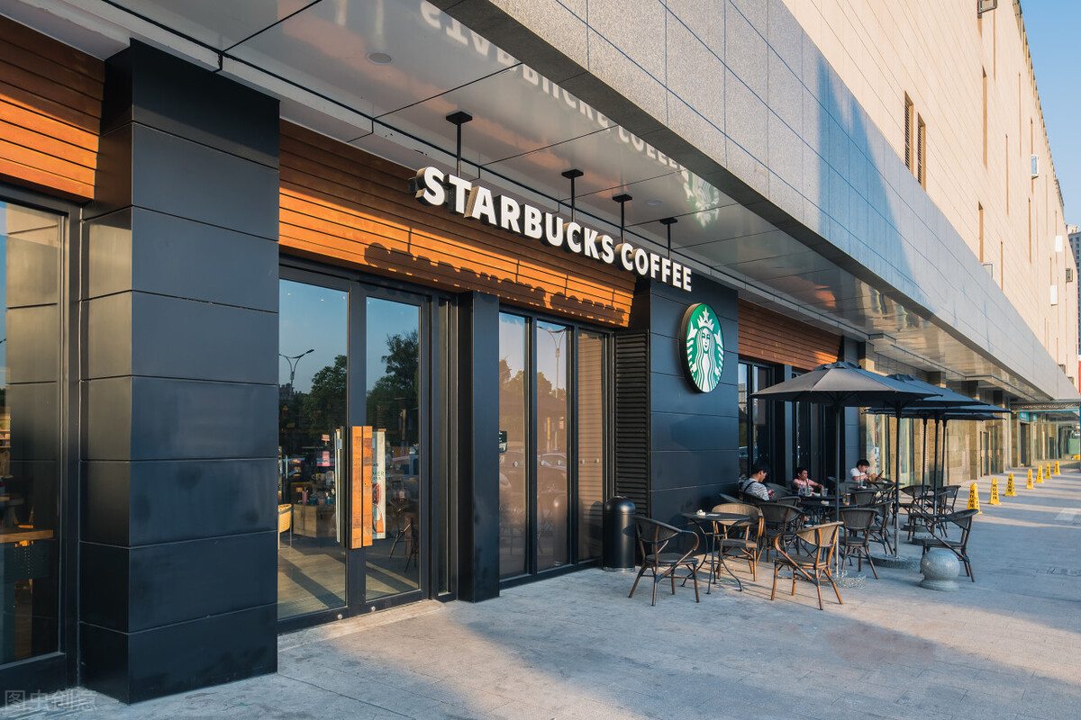 品牌实战案例:从营销角度看星巴克的98块钱的会员卡是否赚钱