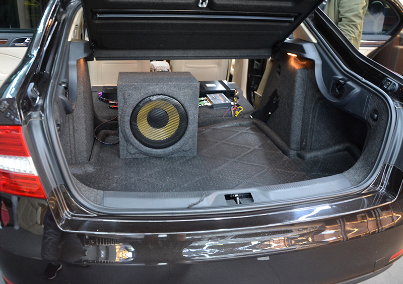 斯柯达速派升级音响,斯柯达速派怎么加装低音炮