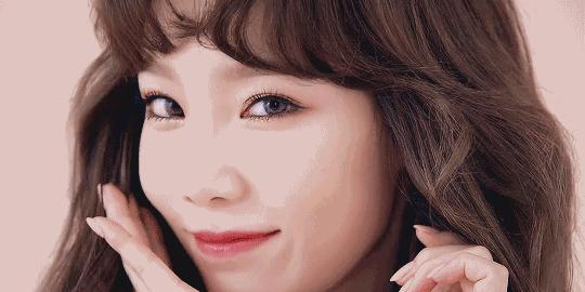 眼睛妆容教程显年轻,眼睛大比较自然的妆容