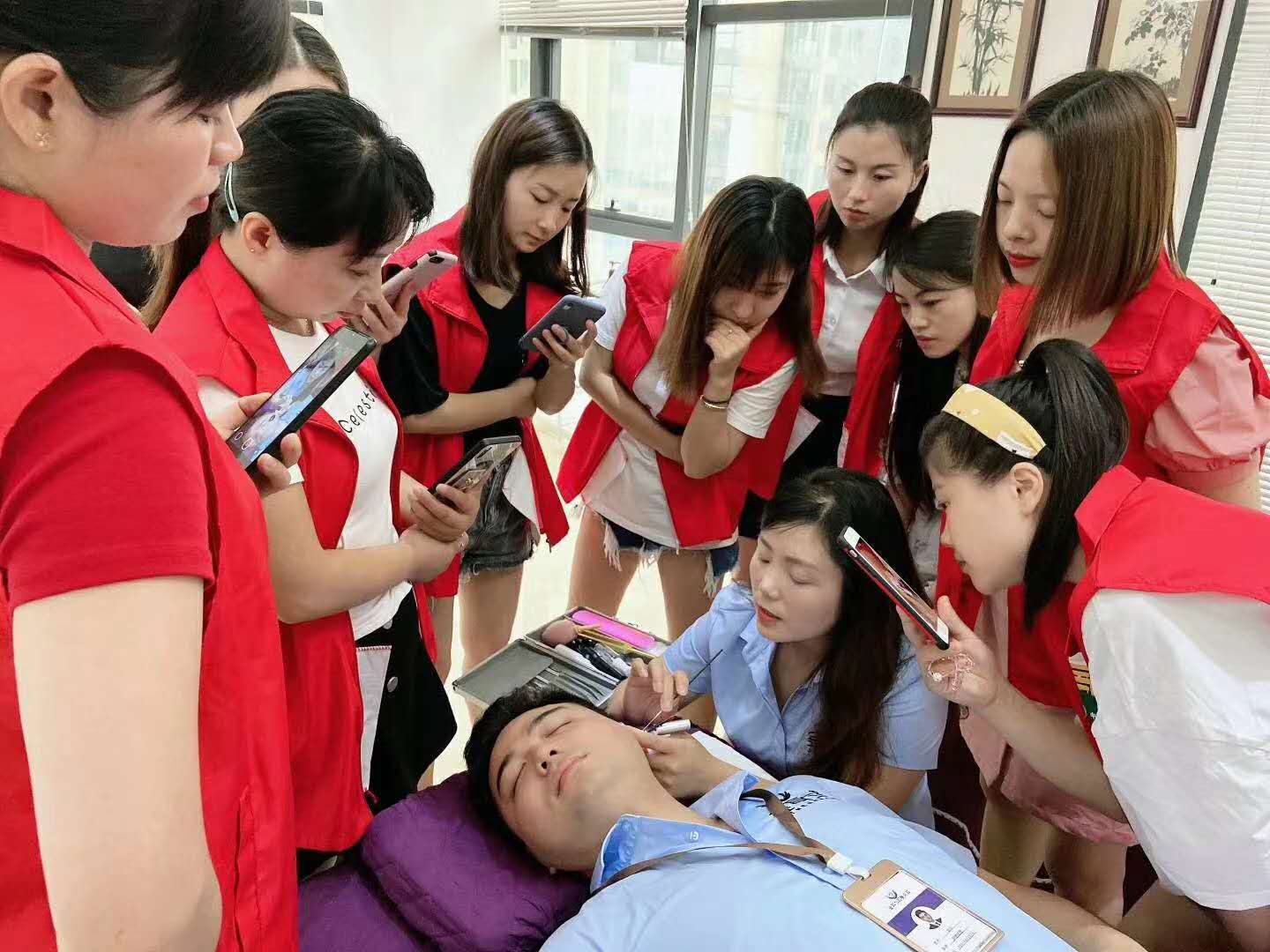 耳屎多了会有什么症状,耳屎多会引起哪些症状