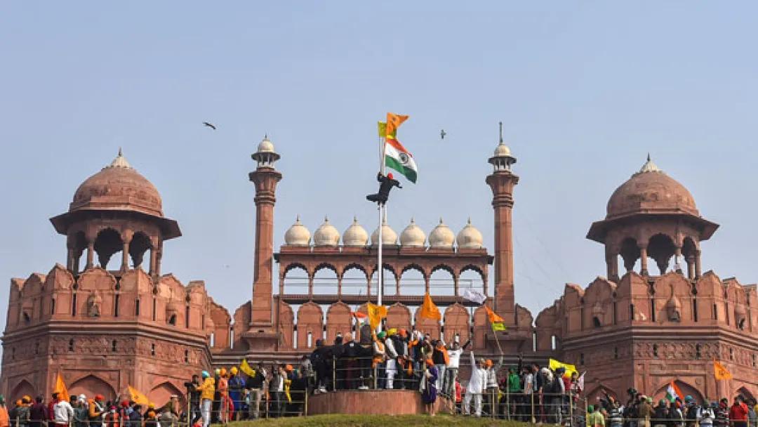 印度阅兵农民,印度阅兵大批农民开拖拉机抗议