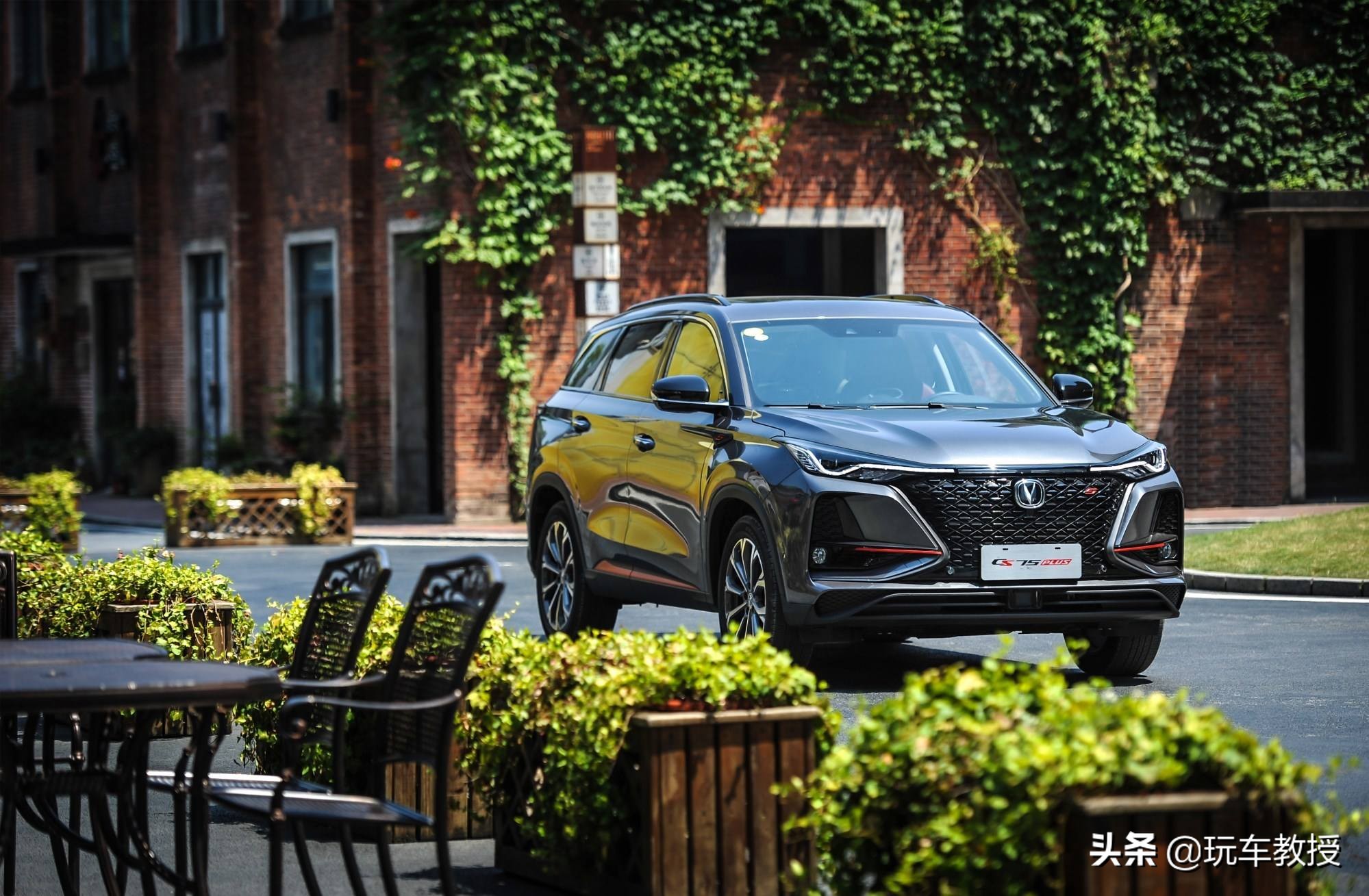 2.0t加爱信8at的轿车哪个故障率低,2.0t加爱信8at车型的混动车型