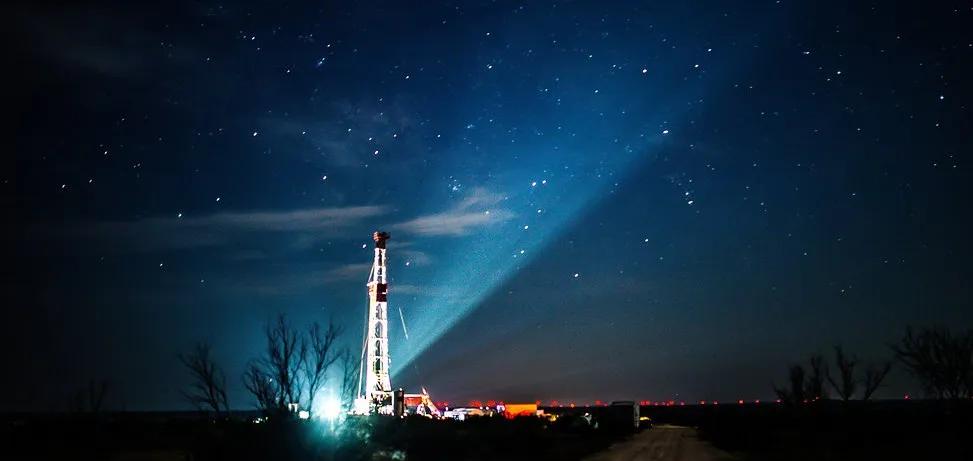 从茶叶到石油，这家400年老店「囤」出世界第一