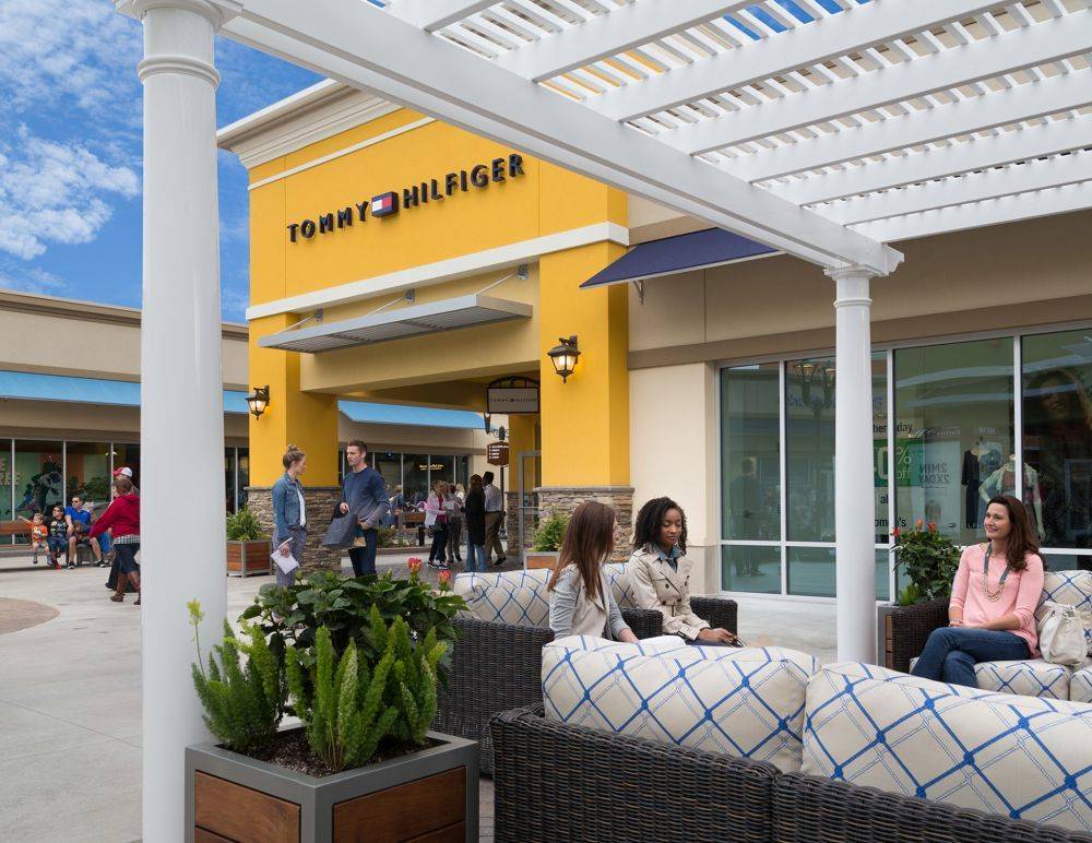 奥莱购物中心改造,购物中心转型奥莱