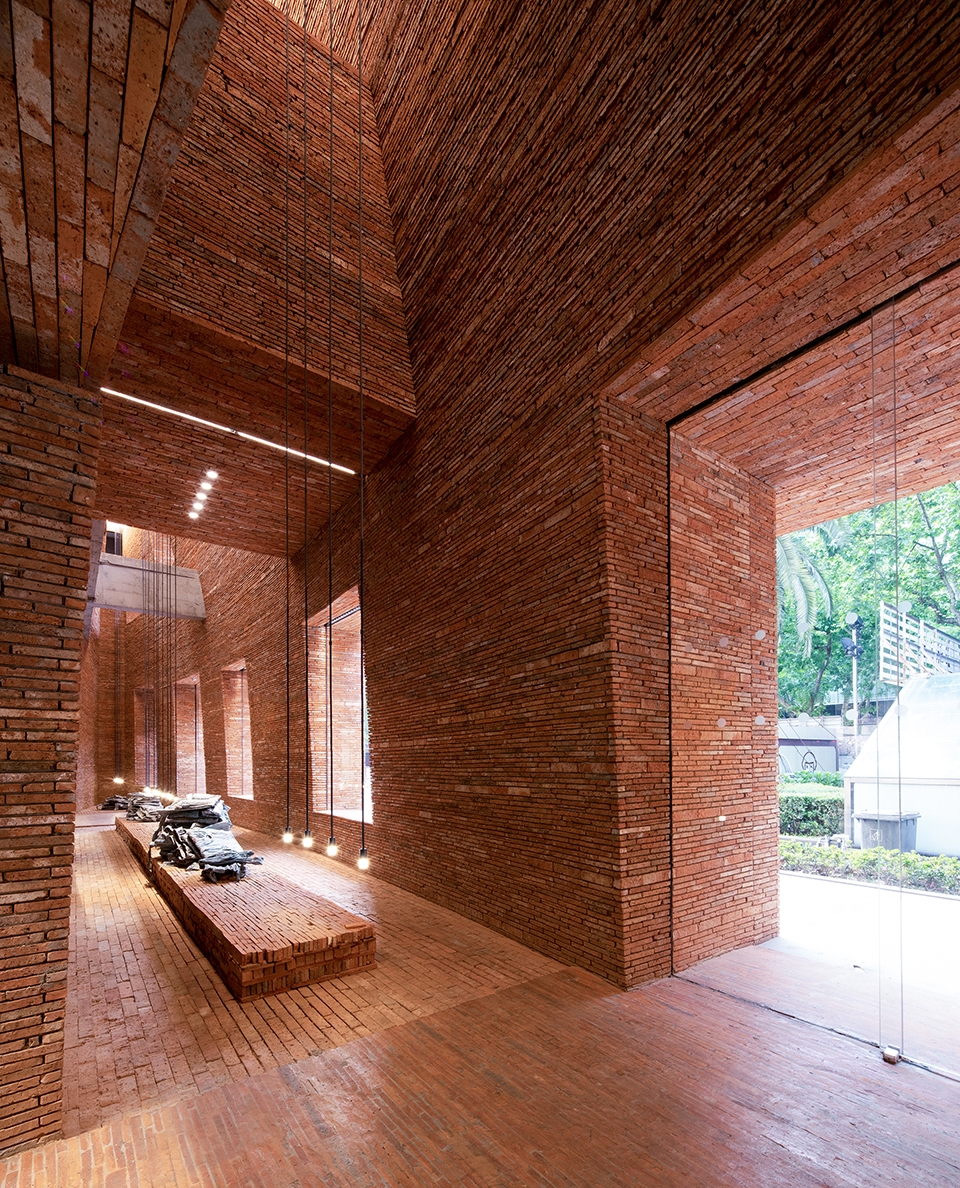 ur华师旗舰店,ur莘庄旗舰店