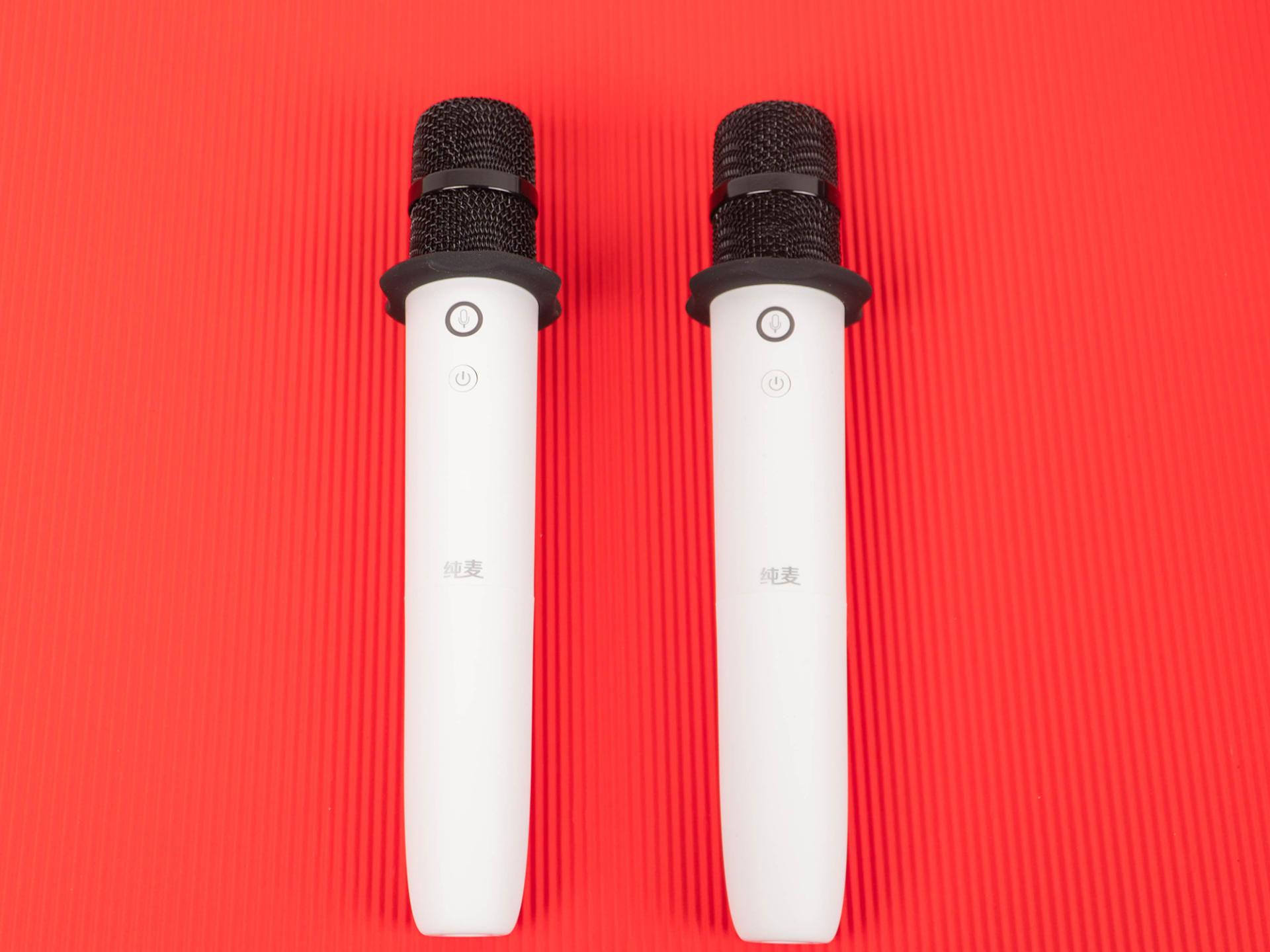 给生活加点料：小米电视配纯麦K歌无线麦克风，客厅秒变KTV