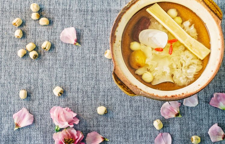 适合秋冬季养生汤,冬天女性十大养生汤