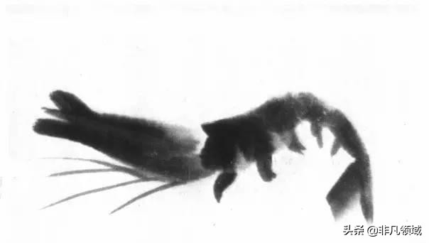 齐白石画虾时的动作语言神态,中国近代四大画家齐白石画虾