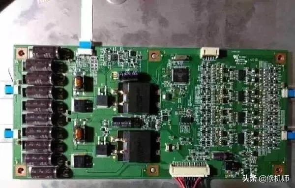 创维32e350e电视背光一闪即灭维修,创维46寸液晶电视开机一闪一闪的